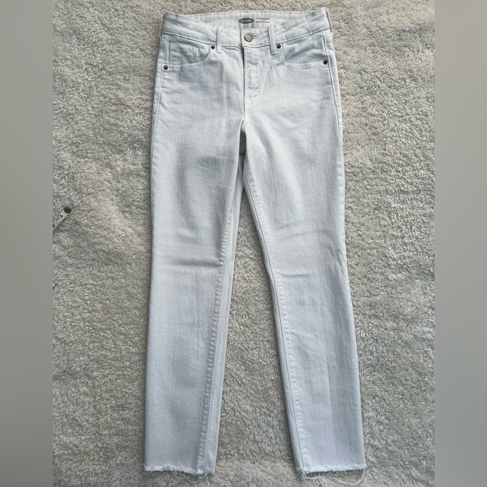 Women’s cropped denim jeans